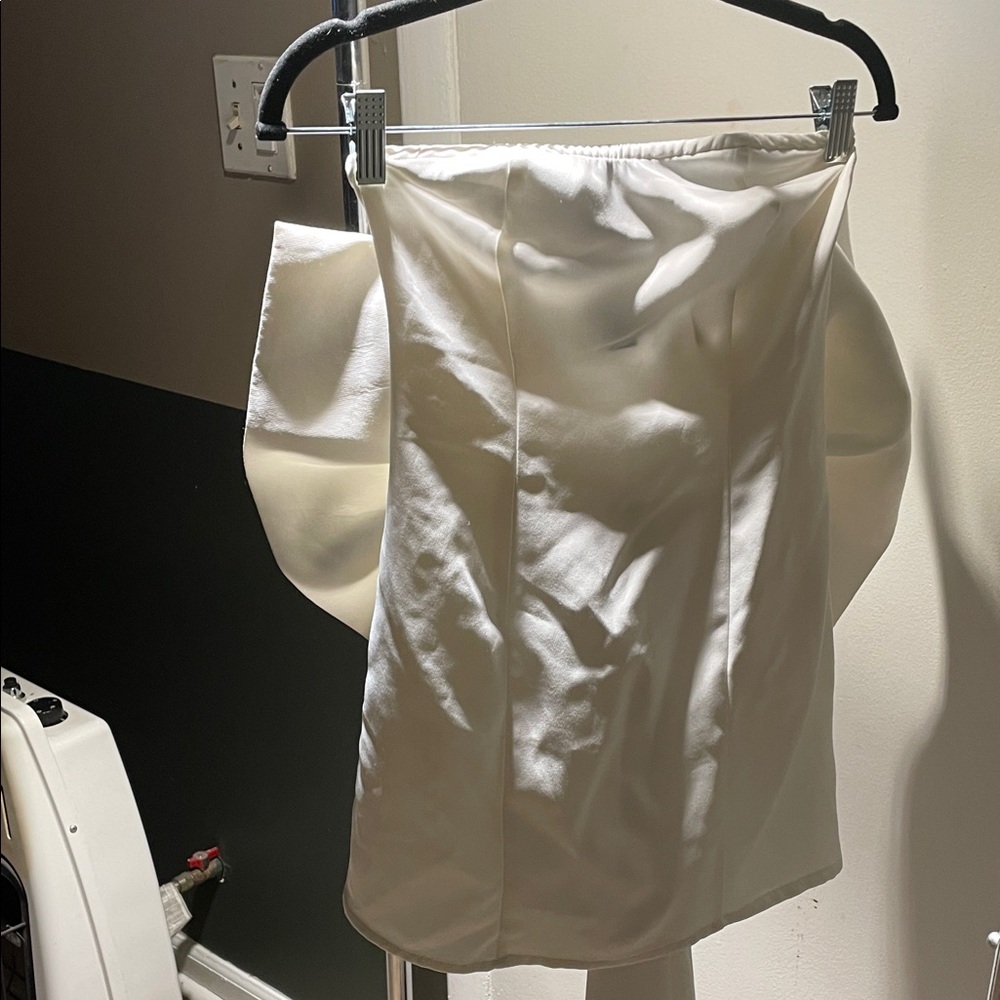 PrettyLittleThing White Strapless Wedding Dress